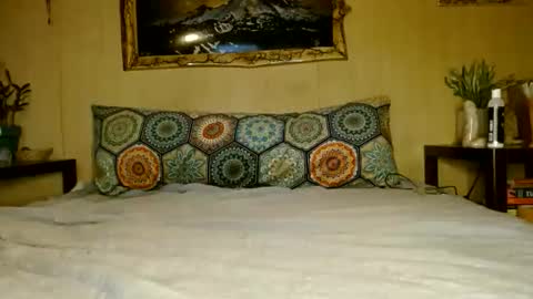 Snapshot of natureboundlovers chatting on 01/12/26, 02:06 natureboundlovers online show from 01/12/26, 02:06