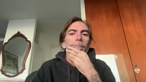 Snapshot of natxitox chatting on 11/18/25, 08:52 natxitox online show from 11/18/25, 08:52