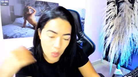 Snapshot of naty_07 chatting on 10/31/25, 06:53 Natalia online show from 10/31/25, 06:53