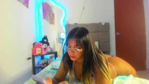 Snapshot of naty_coxx chatting on 05/04/26, 04:52 NATY COXX online show from 05/04/26, 04:52