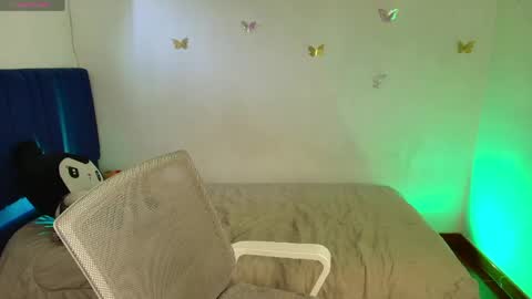 Snapshot of naty_lux19 chatting on 04/13/26, 05:51 Fernanda online show from 04/13/26, 05:51