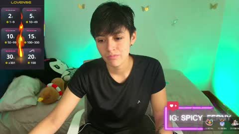 Snapshot of naty_lux19 chatting on 04/17/26, 06:22 Fernanda online show from 04/17/26, 06:22