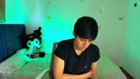 Snapshot of naty_lux19 chatting on 04/25/26, 05:21 Fernanda online show from 04/25/26, 05:21