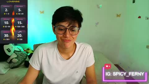 Snapshot of naty_lux19 chatting on 04/28/26, 07:52 Fernanda online show from 04/28/26, 07:52