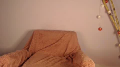 Snapshot of naty_naturalgirl chatting on 12/31/24, 10:34 Nataly online show from 12/31/24, 10:34