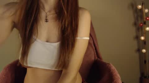 Snapshot of naty_naturalgirl chatting on 02/21/25, 06:48 Nataly online show from 02/21/25, 06:48