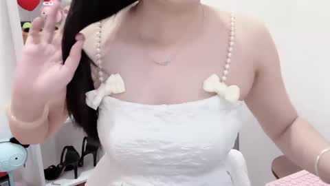 Kiki online show from 04/25/26, 02:25