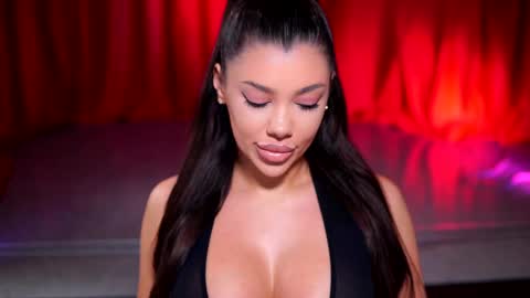 Snapshot of natydesiree chatting on 01/21/25, 10:08 Naty online show from 01/21/25, 10:08