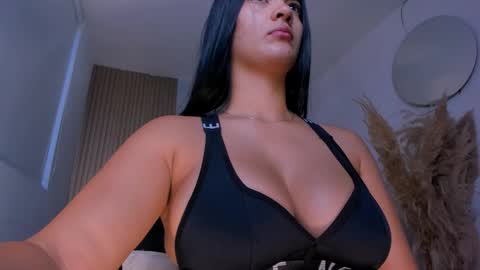 Naty Ferrer online show from 10/01/25, 10:54