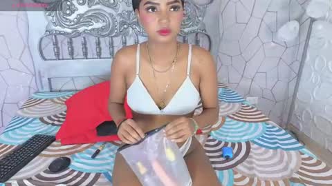 Snapshot of natyrussel chatting on 07/07/26, 11:58 natyrussel online show from 07/07/26, 11:58