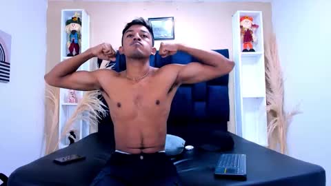 natzuki_ online show from 10/24/25, 11:39