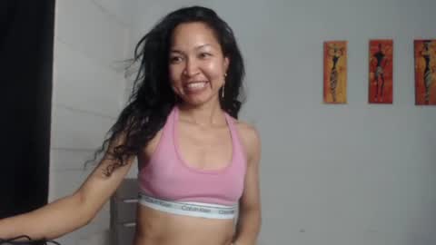 Snapshot of natzumi_mcqueen chatting on 03/08/25, 04:06 Stella Mcqueen online show from 03/08/25, 04:06