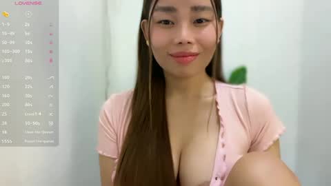 Snapshot of natzumiee_ chatting on 05/13/26, 07:55 Shuvee Keiko Half Japanese Half Pinay online show from 05/13/26, 07:55