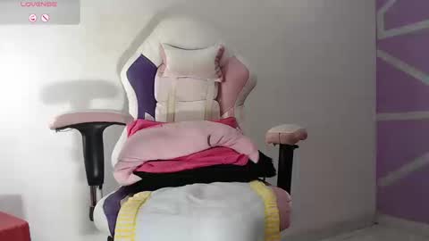 Snapshot of naughty69hottie chatting on 09/08/25, 08:30 Leina  modelo independiente online show from 09/08/25, 08:30