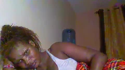 Snapshot of naughty8779 chatting on 09/18/25, 08:33 naughty8779 online show from 09/18/25, 08:33
