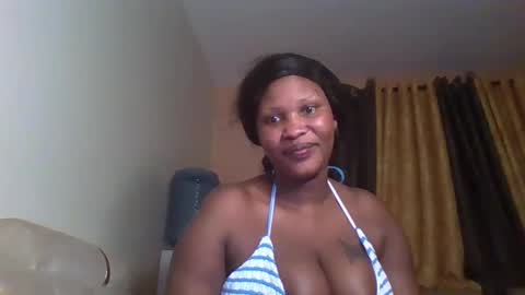Snapshot of naughty8779 chatting on 09/26/25, 10:14 naughty8779 online show from 09/26/25, 10:14