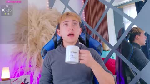 Christopher  Chris online show from 02/09/26, 04:55