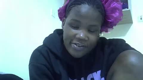 Snapshot of naughty_baddie5 chatting on 11/22/25, 10:36 candy online show from 11/22/25, 10:36