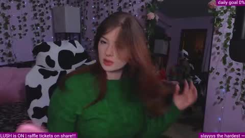 Snapshot of naughty_bella99 chatting on 12/14/25, 12:16 bella online show from 12/14/25, 12:16