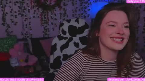 Snapshot of naughty_bella99 chatting on 05/15/26, 11:34 bella online show from 05/15/26, 11:34