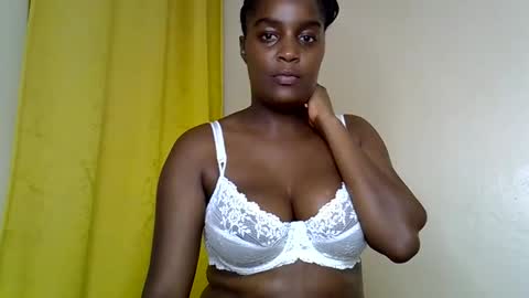 Snapshot of naughty_booby chatting on 06/10/26, 09:35 Bettybooby online show from 06/10/26, 09:35