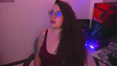 Snapshot of naughty_butt chatting on 04/23/26, 04:57 Megan online show from 04/23/26, 04:57