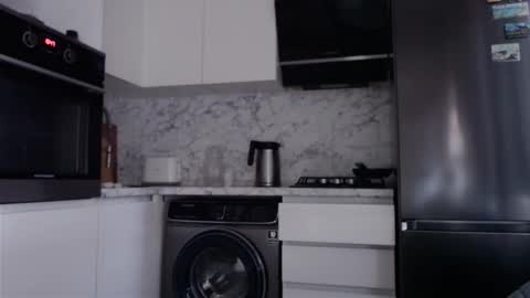 Snapshot of naughty_christie chatting on 10/09/25, 03:48 Chris Carrie online show from 10/09/25, 03:48