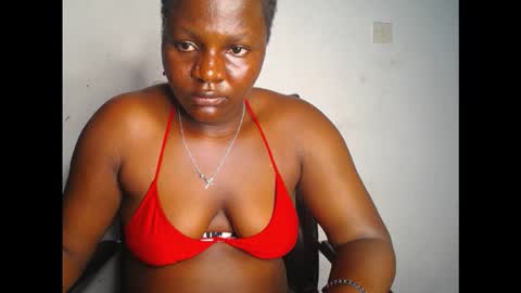 Snapshot of naughty_cunt0 chatting on 10/21/25, 07:09 Amara online show from 10/21/25, 07:09
