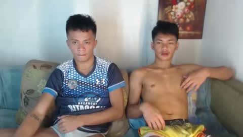 Snapshot of naughty_cy chatting on 04/28/26, 04:34 itzme cyril online show from 04/28/26, 04:34