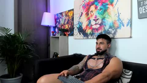 Snapshot of naughty_dominant chatting on 11/25/25, 12:21 Miller online show from 11/25/25, 12:21