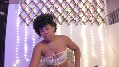 Snapshot of naughty_ebonyy chatting on 05/28/26, 06:32 SASHA online show from 05/28/26, 06:32