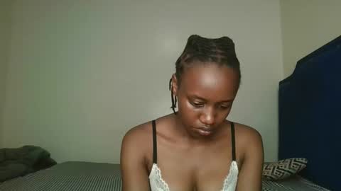 naughty_ellaa online show from 10/05/25, 05:11