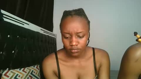 naughty_ellaa online show from 10/12/25, 05:34
