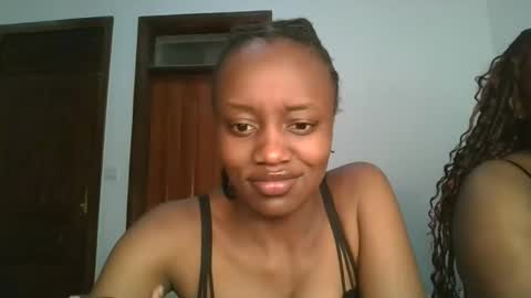 naughty_ellaa online show from 10/13/25, 05:57
