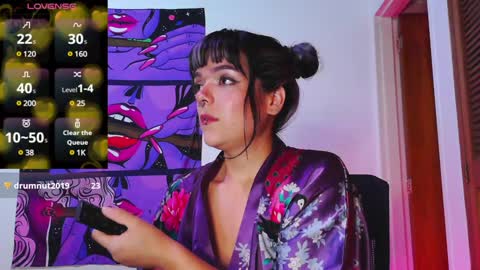 Snapshot of naughty_em_17 chatting on 12/05/24, 06:32 Em  please help me reach 100 thumbs up 3 online show from 12/05/24, 06:32