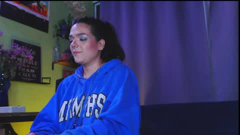 Snapshot of naughty_em_17 chatting on 03/27/26, 04:51 Em please help me reach 100 thumbs up 3 online show from 03/27/26, 04:51