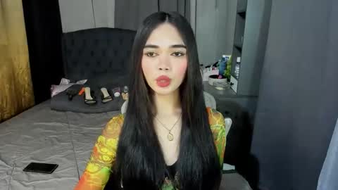 Snapshot of naughty_emmats chatting on 04/25/26, 10:29 emma online show from 04/25/26, 10:29