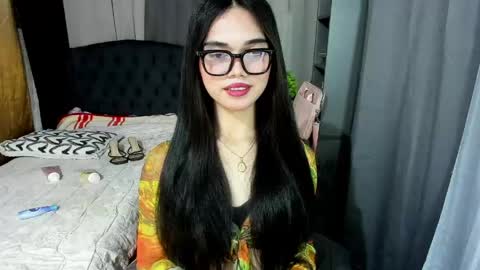 Snapshot of naughty_emmats chatting on 05/10/26, 07:19 emma online show from 05/10/26, 07:19