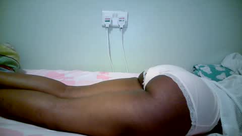 Snapshot of naughty_kesh chatting on 06/12/26, 02:32 kesh online show from 06/12/26, 02:32