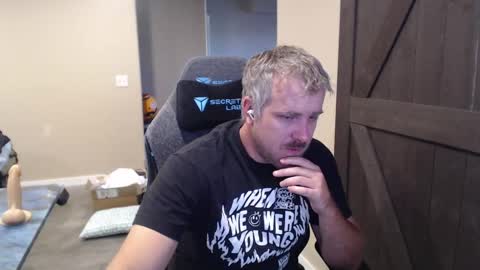 Snapshot of naughty_kinky1 chatting on 10/09/25, 04:38 Naughty kinky1 online show from 10/09/25, 04:38