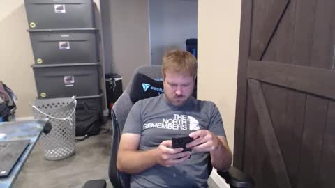 Snapshot of naughty_kinky1 chatting on 10/27/25, 06:45 Naughty kinky1 online show from 10/27/25, 06:45