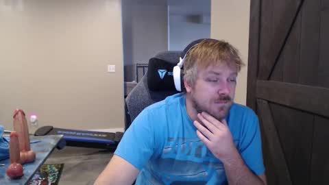 Snapshot of naughty_kinky1 chatting on 03/17/26, 04:32 Naughty kinky1 online show from 03/17/26, 04:32