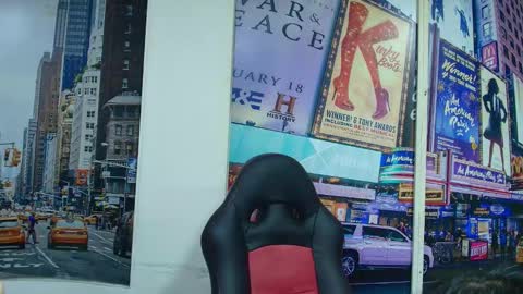 Kitten online show from 09/12/25, 11:32