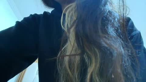 Snapshot of naughty_kittenm chatting on 04/18/26, 10:52 Kitten online show from 04/18/26, 10:52