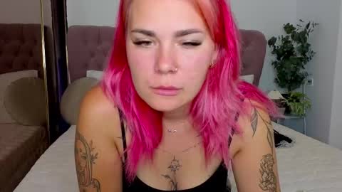 Maria  online show from 10/02/25, 12:39