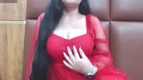 Snapshot of naughty_love489696 chatting on 09/23/25, 05:38 riya online show from 09/23/25, 05:38