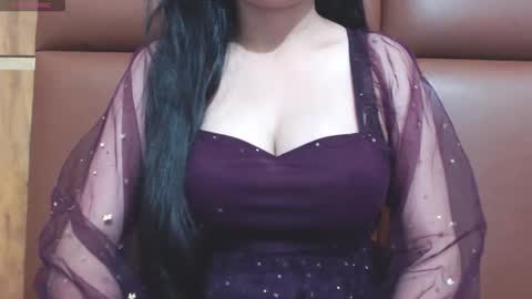 Snapshot of naughty_love489696 chatting on 10/30/25, 05:57 riya online show from 10/30/25, 05:57