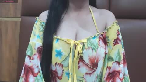 Snapshot of naughty_love489696 chatting on 11/23/25, 05:24 riya online show from 11/23/25, 05:24