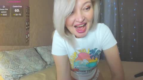 Snapshot of naughty_milena chatting on 01/22/25, 08:49 Milena online show from 01/22/25, 08:49