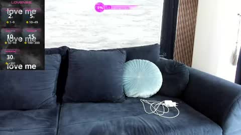 Snapshot of naughty_princesse chatting on 04/21/26, 06:31 Elena online show from 04/21/26, 06:31